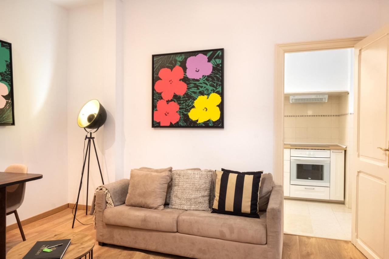 Central Apartment With Terrace By Lovelystay 리스본 외부 사진